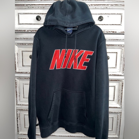 Nike hoodie Men’s L black & red - Picture 5 of 12